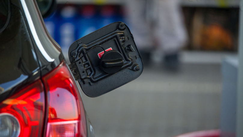 Carburanții, un pic mai ieftini: Prețurile plafon stabilite de ANRE