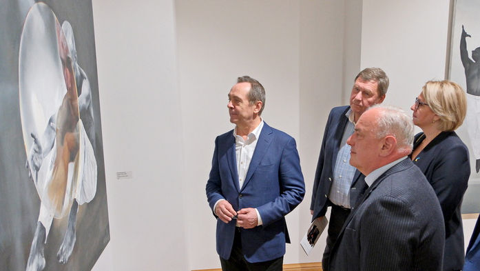 Expoziția artistului Victor Sydorenko, inaugurată la Muzeul de Artă