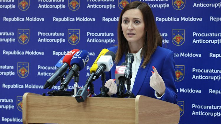 Veronica Dragalin nu a promovat evaluarea externă. Motivul