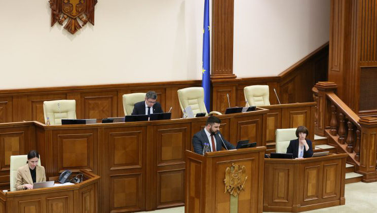 Proiectul de lege care elimină abuzurile în activitatea CNPF, aprobat