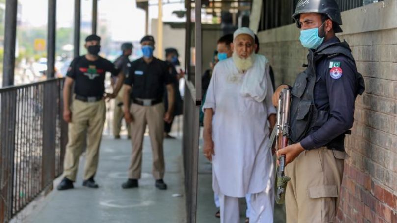 Un american acuzat de blasfemie în Pakistan, ucis în sala de judecată