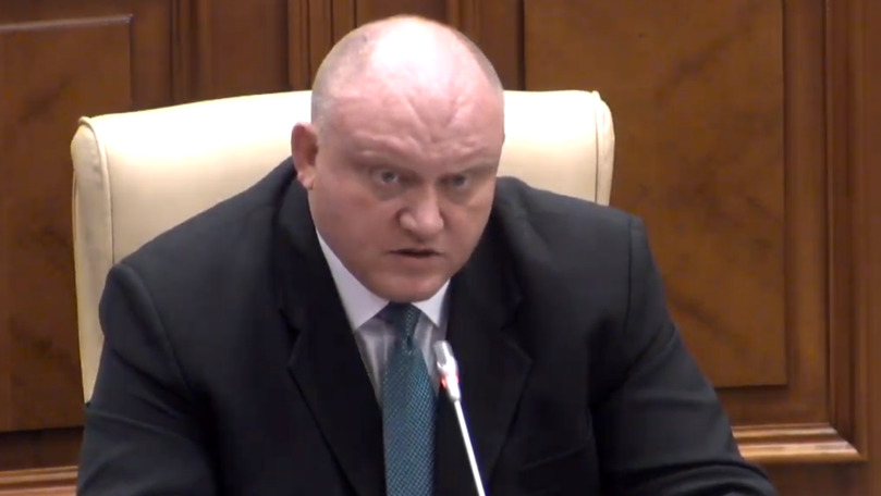 Боля - Санду: Вы попытались “контрабандой” провести проект закона.