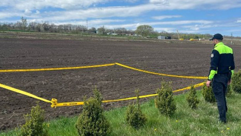 Житель Данчен обнаружил арсенал из более 90 боеприпасов во время сельхозработ.