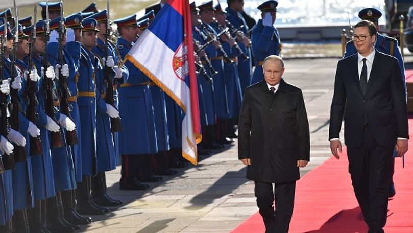 Vladimir Putin a fost escortat de avioane MiG-29 în Serbia