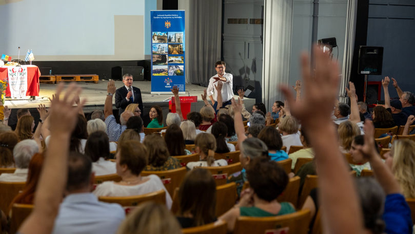Grosu, discuții cu diaspora din Grecia: Ei vor ca țara să ajungă în UE