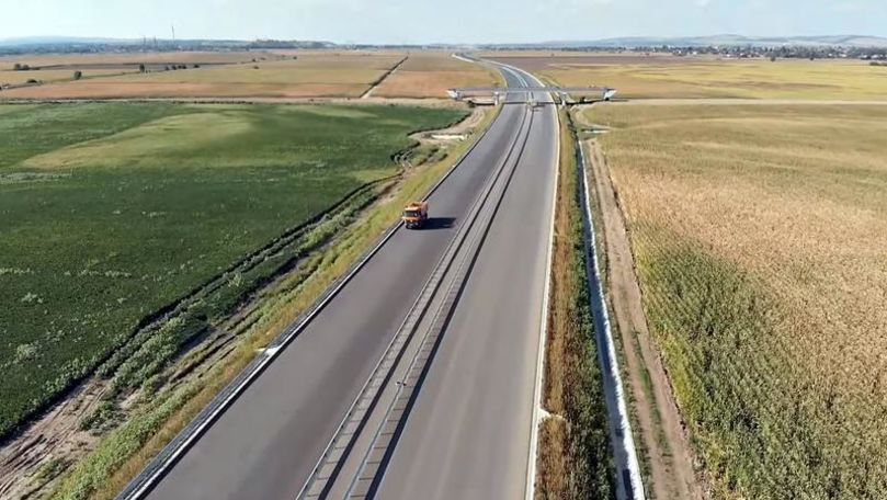 Filmare cu drona: Cum arată primii kilometri de autostradă din Moldova