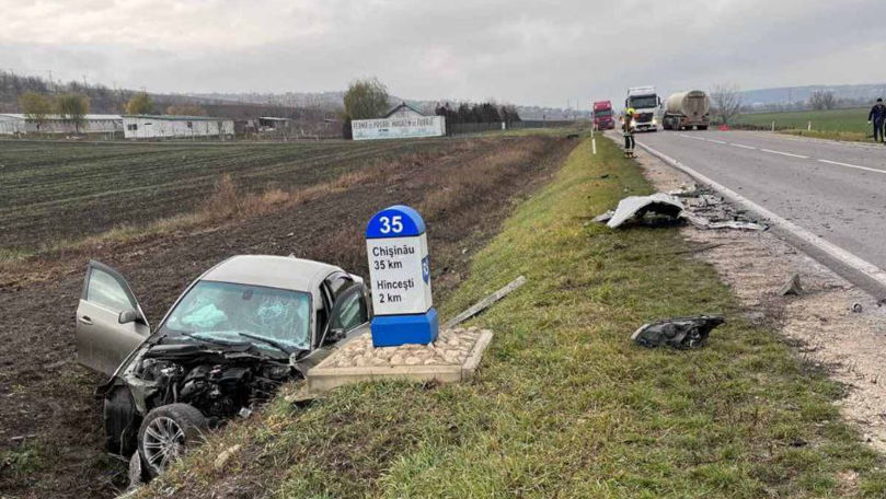 Un BMW, un TIR și o autocisternă, implicate într-un accident la Hâncești