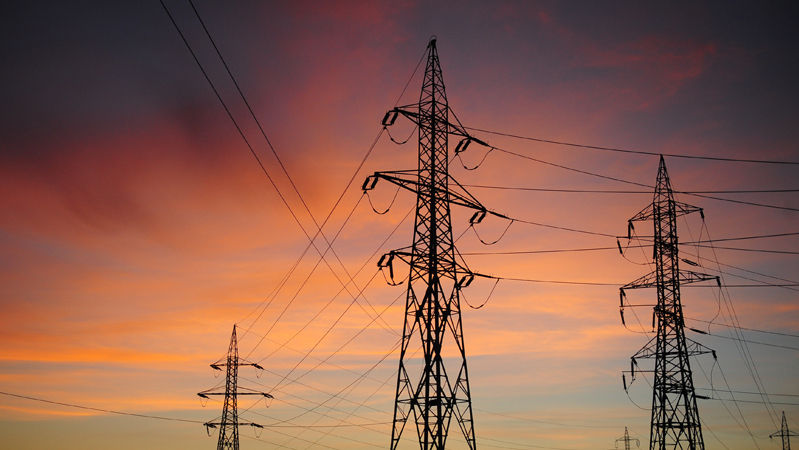 Vicepremierul Spaniei cere naționalizarea rețelei de energie electrică