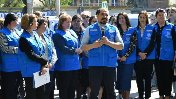 Reforma Restart: Uniforme și automobile noi pentru asistenții sociali