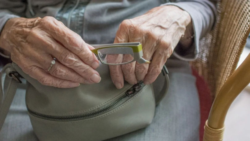 Уроженец Молдовы вынес из квартиры 98-летней россиянки 20 тысяч рублей.