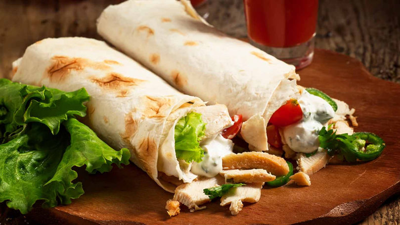Pățania unui turist român în Istanbul. Cât a plătit pentru un kebab