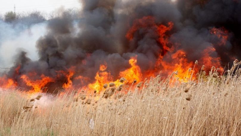 Alertă meteo: Codul Galben privind pericolul de incendii, prelungit