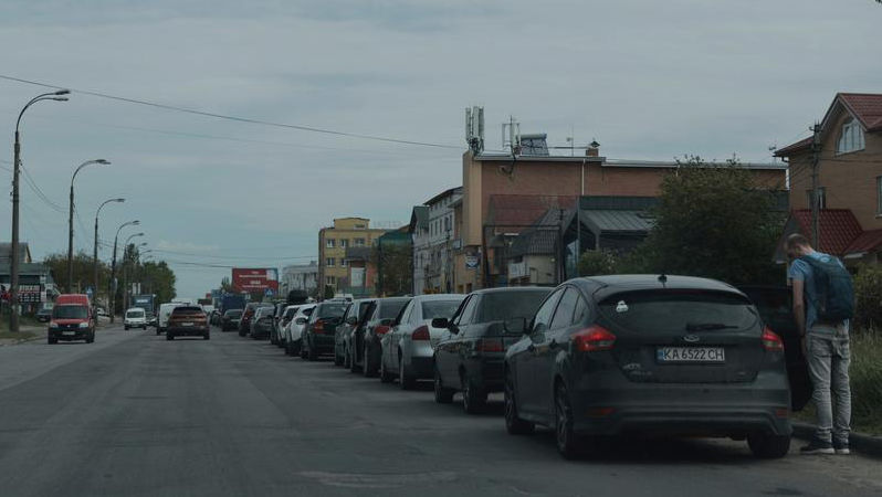 Forțele rusești blochează evacuarea a peste 1.000 de mașini în Zaporoije