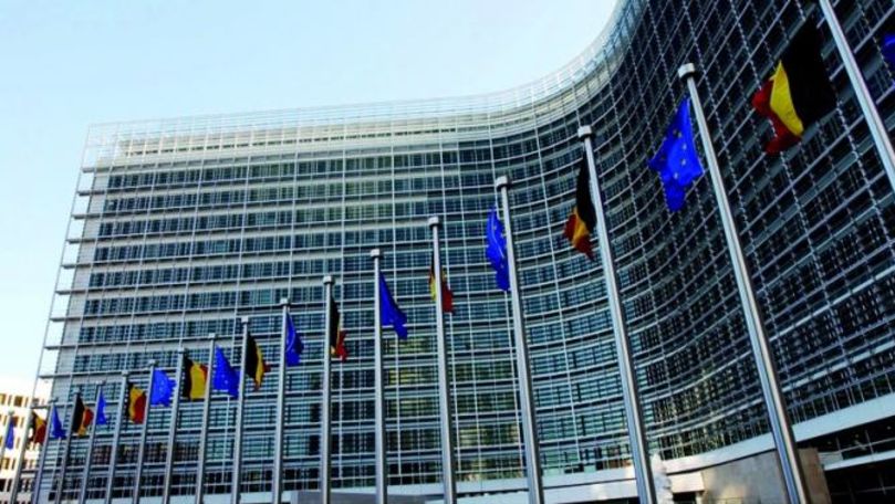 UE: 525 mln de euro pentru Eurodrone şi apărarea cibernetică