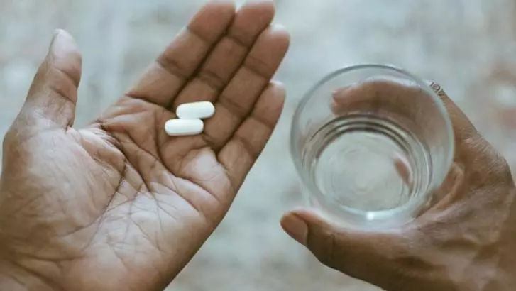 Ce se întâmplă în corpul tău dacă iei medicamente expirate