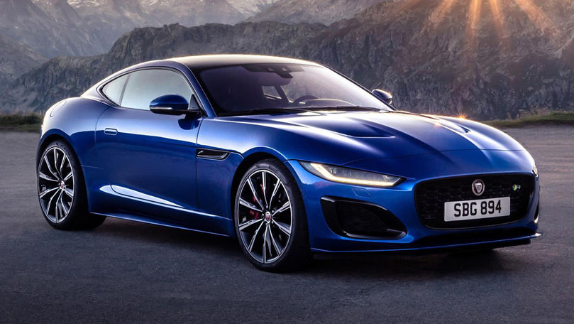 Jaguar показал обновленный спортивный автомобиль F-Type.