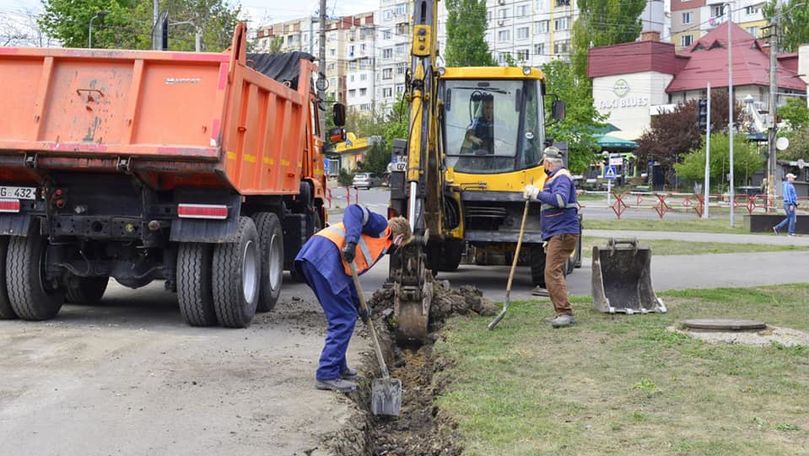 Utilaje grele pe o alee de la Ciocana. Anunțul făcut de Ion Ceban