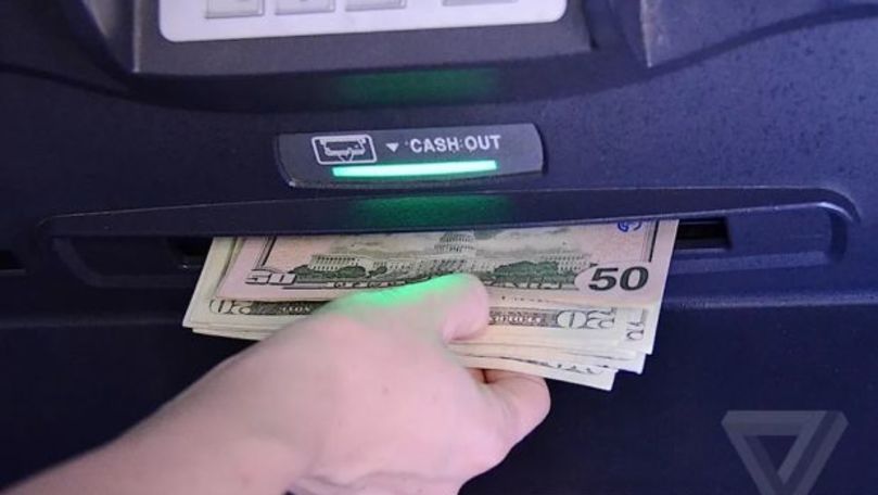 Eroarea găsită de un bărbat i-a adus 1 milion de dolari din bancomat