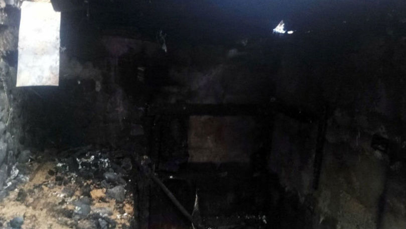 Două saune au fost mistuite de flăcări în stânga Nistrului