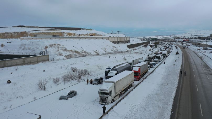 Ninsori abundente în Turcia: Mai multe autostrăzi au fost blocate
