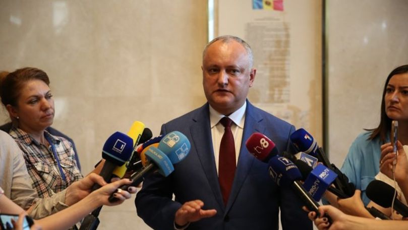 Dodon cere ca toți deputații PSRM și ACUM să semneze noul acord