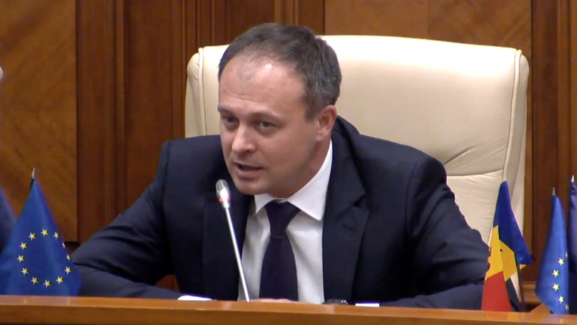 Candu: Vom opta pentru micșorarea salariului președintelui