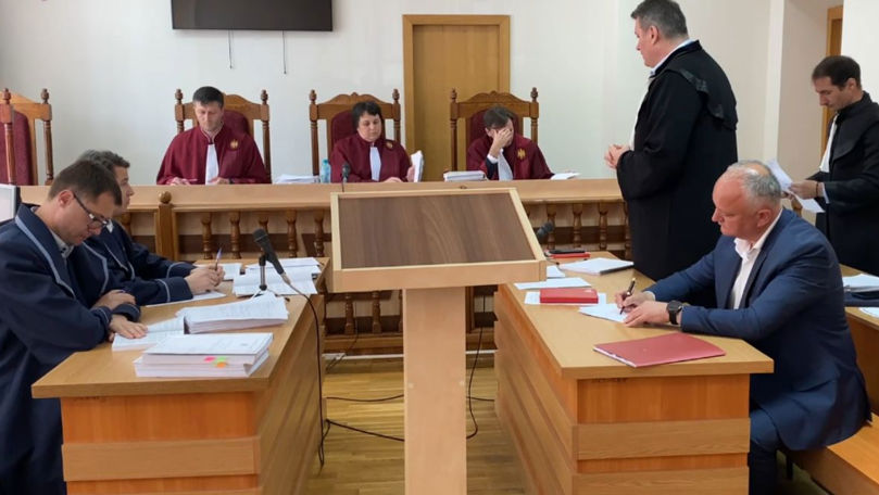 Дело Игоря Додона передадут другому судье через автоматическое распределение.