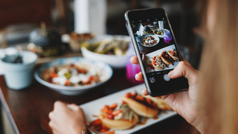 Studiu: Fotografiile cu alimente reduc pofta de mâncare