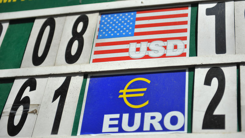 Curs valutar 2 ianuarie 2022: Cât valorează un euro și un dolar