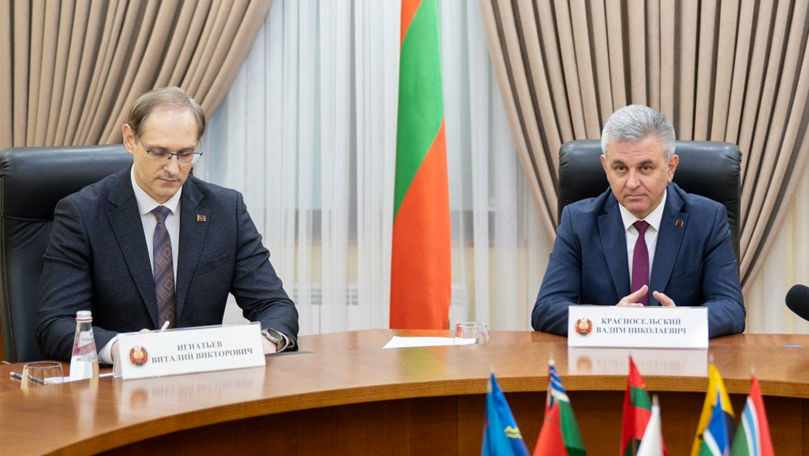 Красносельский и Игнатьев не имеют законного статуса в Молдове, но выезжают за границу.