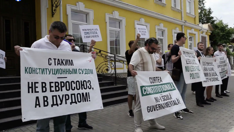 Protest la CC: Blocul Alternativa cere depolitizarea instituției