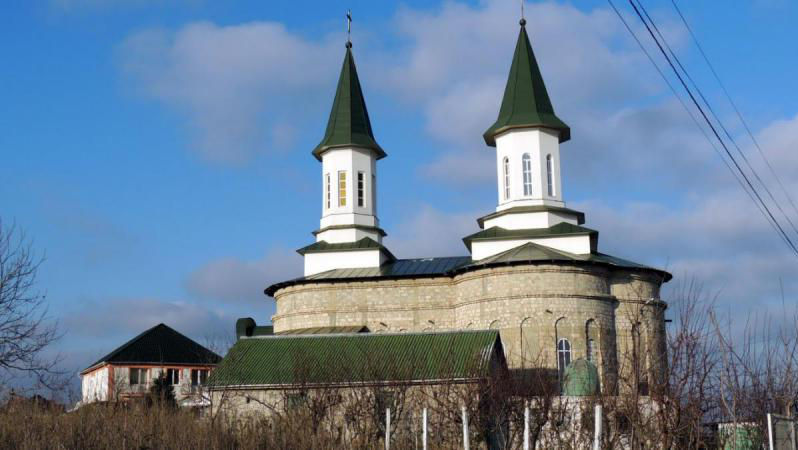 Starețul Mănăstirii de la Durlești, condamnat la cinci ani de pușcărie