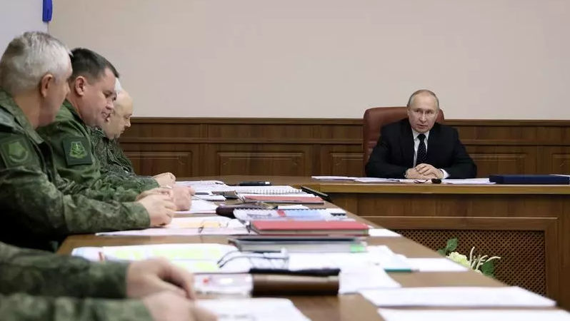 Putin a convocat Consiliul pentru a discuta despre războiul din Ucraina