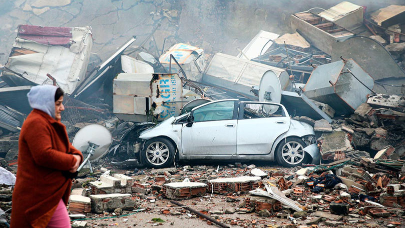 Около 2 тысяч человек погибли в Турции и Сирии вследствие землетрясения.