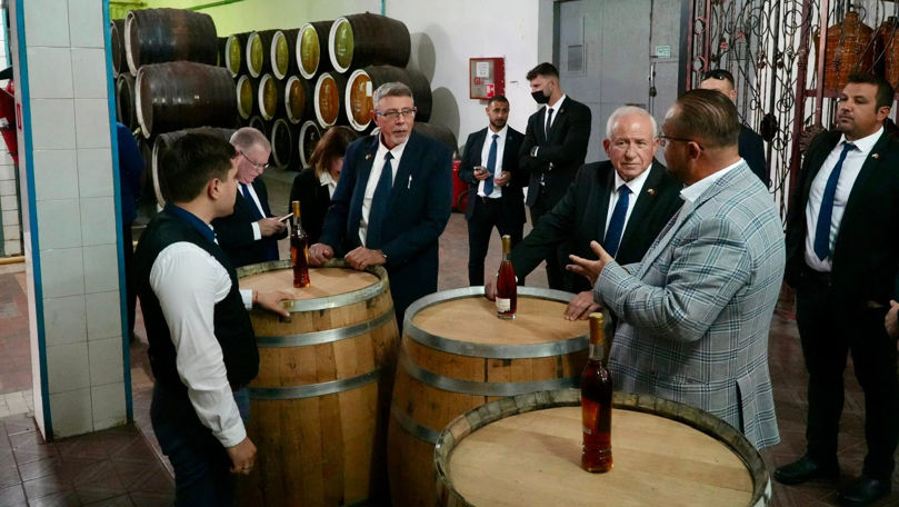 Ministrul Agriculturii din Israel, uimit de divinurile moldovenești