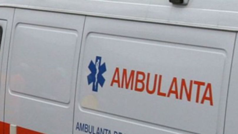 Șoferiță, amendată pentru că nu a acordat prioritate unei ambulanțe