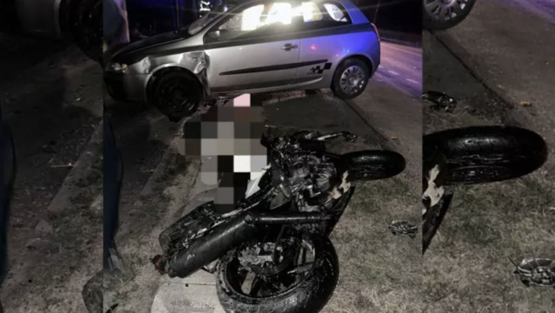 При столкновении мотоцикла с авто в Комратском районе погибла 15-летняя девушка.