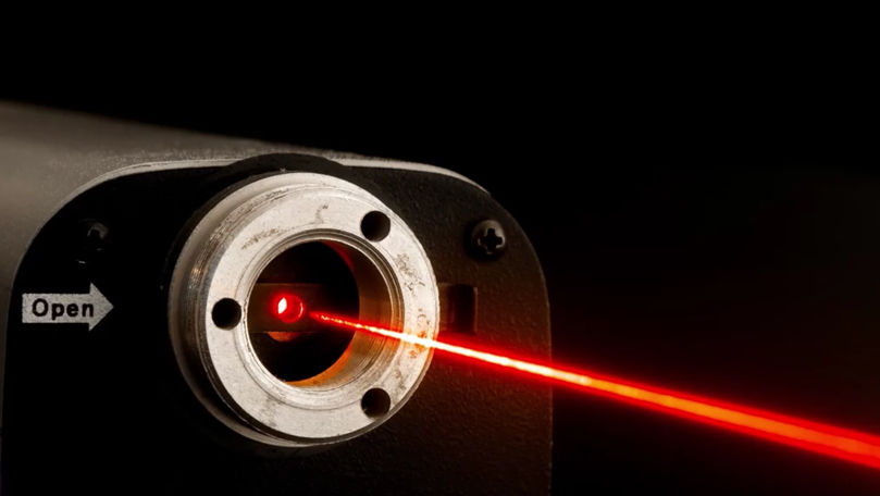 Spionul perfect: Laserul ce citește o carte de la un kilometru distanță
