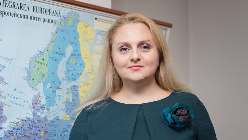 Журналист Сорина Штефырцэ.