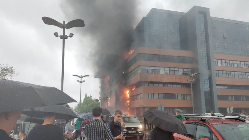 Incendiu devastator la Moscova: Arde un business centru