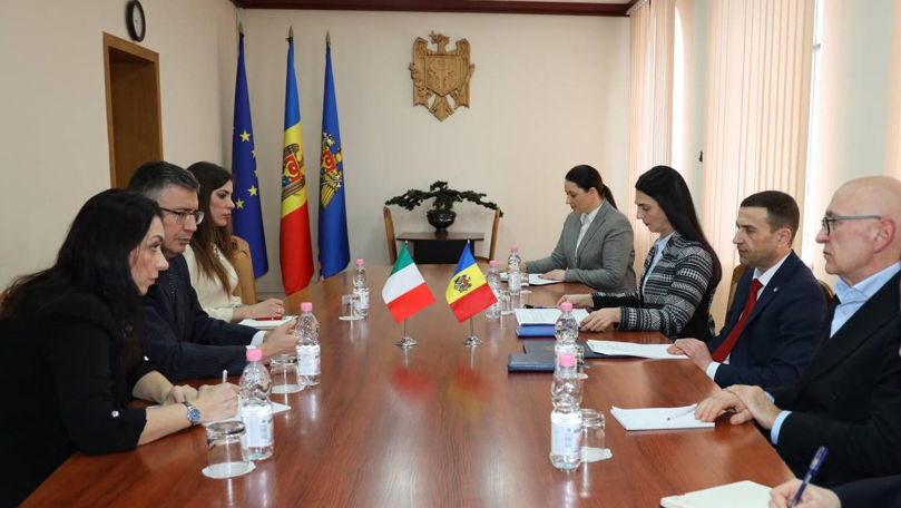 Șeful Serviciului Vamal, în discuții cu ambasadorul Italiei la Chișinău
