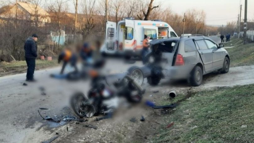 Accident tragic la Anenii Noi: Un motociclist s-a izbit într-o mașină