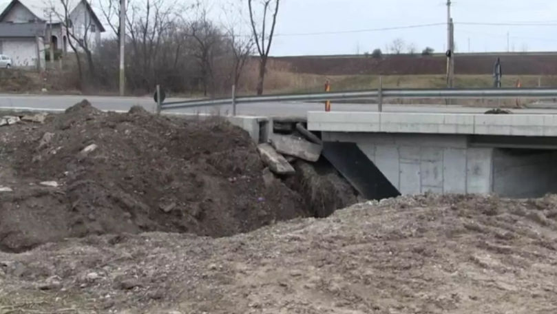 Se întâmplă în România: Pod din beton, furat cu totul într-o noapte