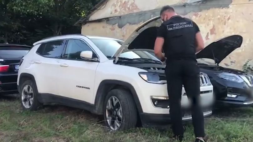 Mașini de lux în valoare de 2.500.000 lei, găsite în urma perchezițiilor