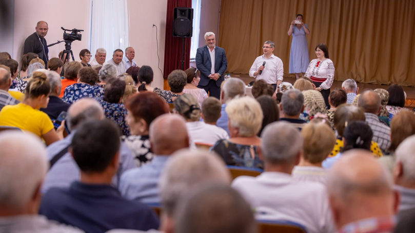 Grosu, în vizită de lucru la Glodeni: Putem construi o țară mai bună