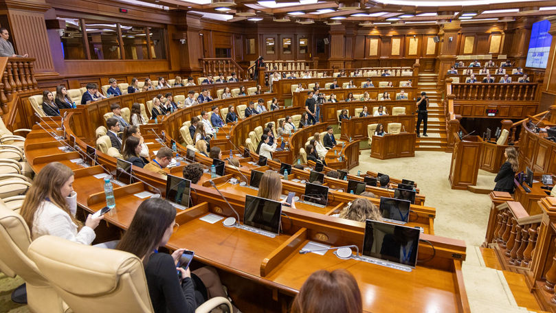 Exercițiu de simulare a procesului legislativ din PE, la Parlament