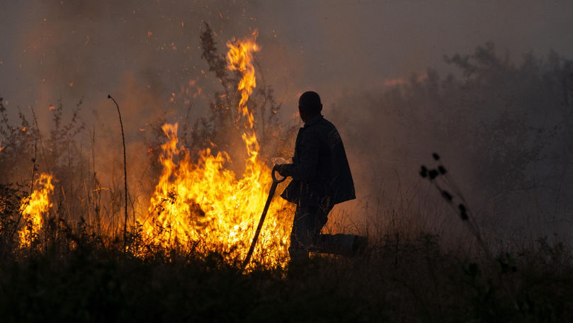 Incendii devastatoare în Turcia, Grecia, Bulgaria și Albania