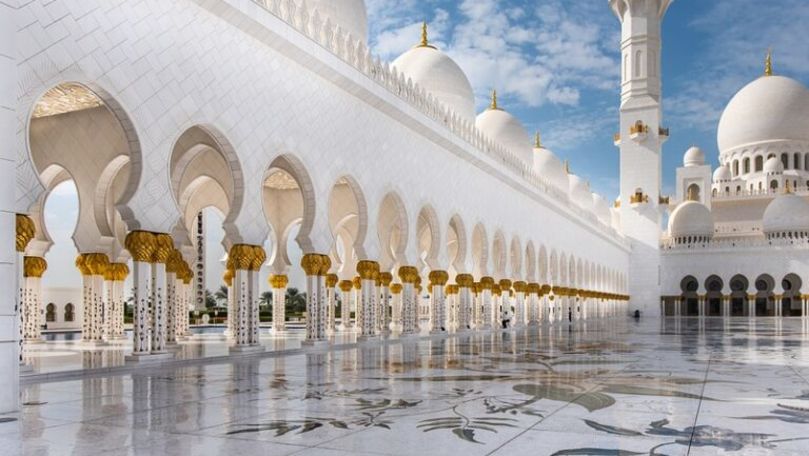Abu Dhabi va permite căsătoria şi divorţul pentru non-musulmani