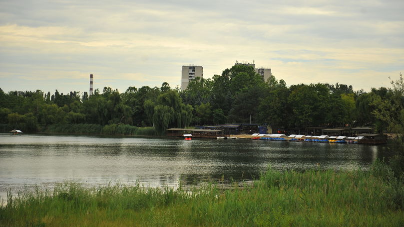 Cine este bărbatul descoperit mort într-un canal de apă din Capitală