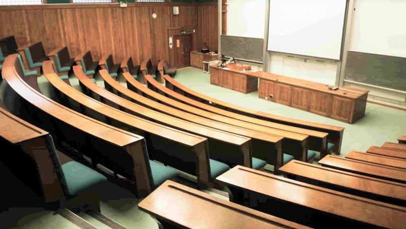 S-au scumpit studiile superioare. Cele mai costisitoare facultăți